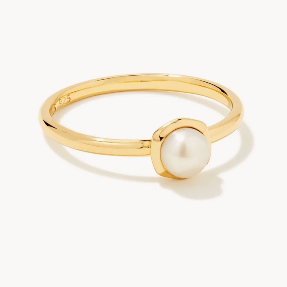 Davie Pearl 18k Gold Vermeil Band Ring in Freshwater
